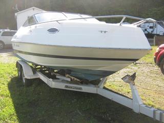 Coque de bateau Mariah SC9 2003 sans mécanique