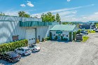 BÂTIMENT COMMERCIAL - LAC-MÉGANTIC