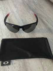 Oakley Polarized Sliver Edge Red Fade Prizm Black 