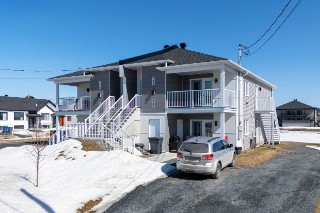 REVENUS * DUPLEX * EAST ANGUS