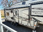 FIFTH WHEEL FOREST RIVER ROCKWOOD 28 PIEDS 3 SLIDE
