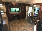 FIFTH WHEEL FOREST RIVER ROCKWOOD 28 PIEDS 3 SLIDE