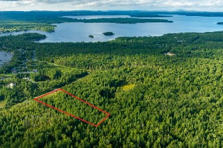 TERRAIN * 2,4 ACRES * STRATFORD