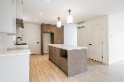 * MAISON NEUVE À ÉTAGES * BROMPTONVILLE *