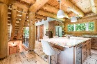 * MAISON À ÉTAGES EN BOIS ROND * SUTTON *