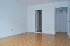  4 1/2 avec 2 salles de bain Beton-Repeint-LIBRE