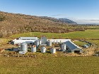 St-Joachim près de Québec, 3.75 acres bâtiments 