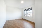 * MAISON À ÉTAGES EN RANGÉE * MONT-BELLEVUE * 