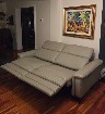 Tr&egrave;s beau sofa condo (divan, causeuse) &eacute;lectrique 