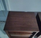 2 tables de chevet en noyer de style Mid-Century