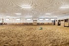 L&eacute;vis (Chaud-App) : Centre &eacute;questre, 3 maisons