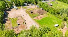 L&eacute;vis (Chaud-App) : Centre &eacute;questre, 3 maisons