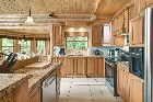 Luxueux chalet en bois rond, Fiddler Lake Resort