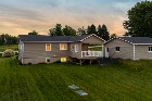MAISON * 49,3 ACRES * STOKE