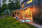 MAISON &Agrave; &Eacute;TAGES * GARAGE * MAGOG