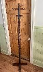 porte-manteau sur pied vintage en bois tourn&eacute;