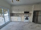 Superbe chalet r&eacute;nov&eacute; au complet &agrave; Ste-Ad&egrave;le